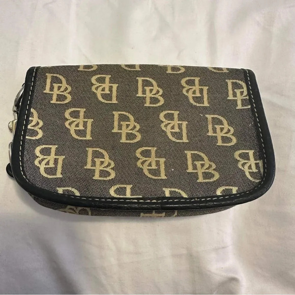 Vintage Dooney & Bourke Wristlet - Picture 3 of 4